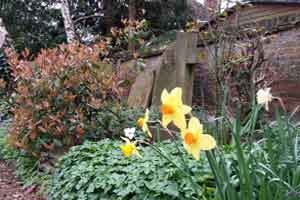 St Peters churchyard london colney